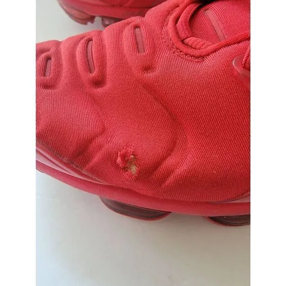 Nike Air Vapormax Plus Men's Red Lace-Up Running Shoes Size 10.5