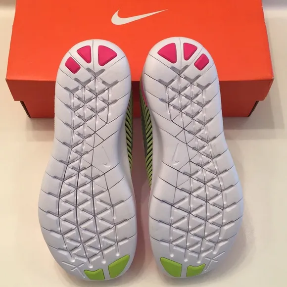 Nike Big Kids Free Run Tennis Shoes
