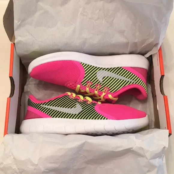 Nike Big Kids Free Run Tennis Shoes