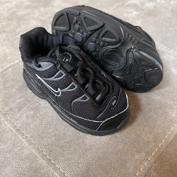 Nike Black Sneakers with Chunky Sole and Breathable Upper