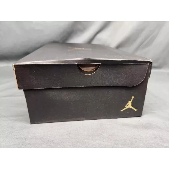 Nike Boys Air Jordan 11 CMFT Low (GS) Sneakers White Blue Size 6 NEW IN BOX!