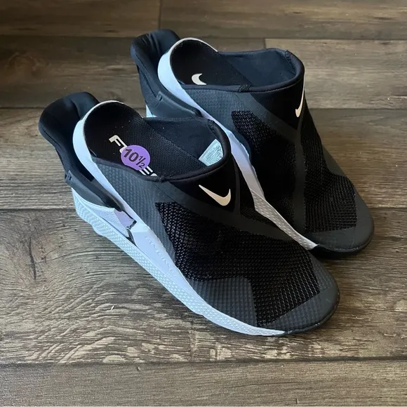 Nike Go FlyEase Slip On Shoes Unisex DR5540-002 Black White Size 10.5W/9M