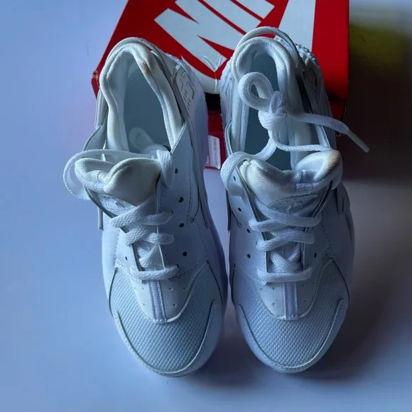 Nike Huarache Run Unisex Kid's Shoes Sneakers White Pure platinum size 1…