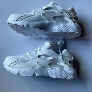 Nike Huarache Run Unisex Kid's Shoes Sneakers White Pure platinum size 1…