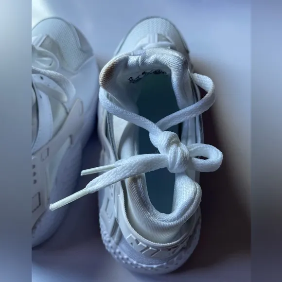 Nike Huarache Run Unisex Kid's Shoes Sneakers White Pure platinum size 1…