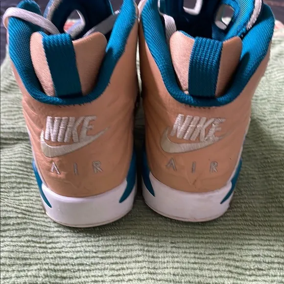 NIKE Jordan MVP Big Kids Shoes, Twine/Sail/Geode Teal/Luminous Green 5Y
