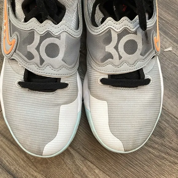 Nike KD Trey 5 X Wolf Grey White Volt Basketball Shoes