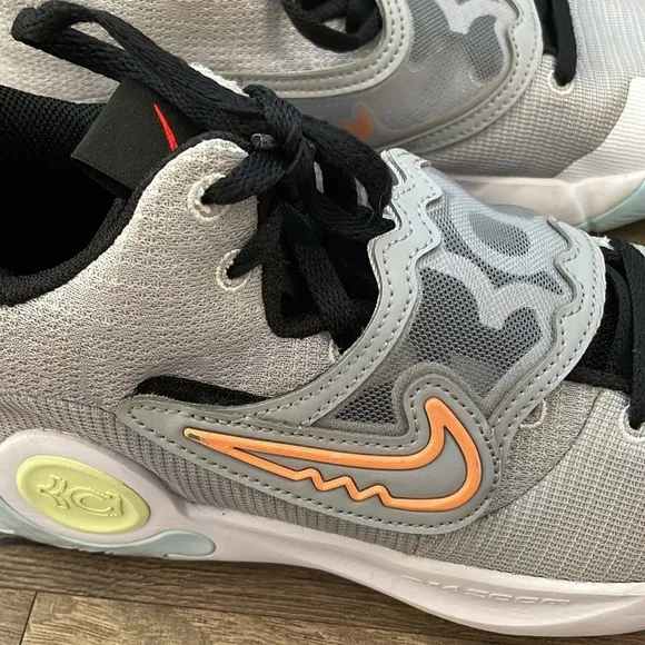 Nike KD Trey 5 X Wolf Grey White Volt Basketball Shoes