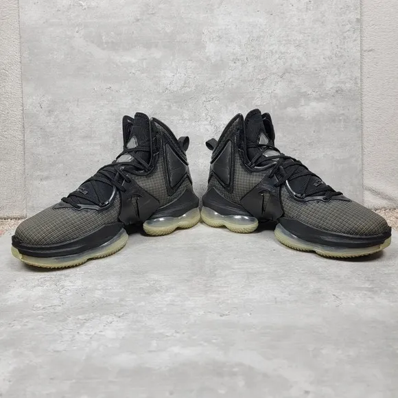 Nike Lebron XIX 19 Men's Basketball Shoes Black/Green Glow Anthracite Size 8
