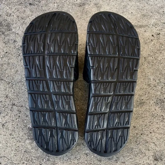 NIKE SB BENASSI SOLARSOFT SLIDESJDI BLACK WHITE SOLAR SOFT SLIDE FLIP FLOP