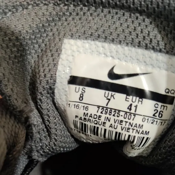 Nike SB Men's Dark Gray Canvas Athletic Shoes Size 8