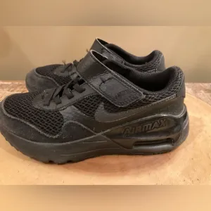 Nike Shoes Youth 1Y Air Max SYSTM Sneaker Black Mesh Comfort Low Top DQ0285-004