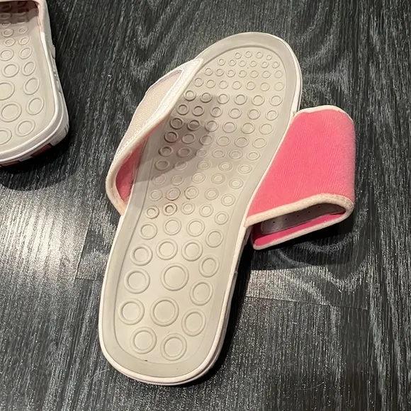 Nike Slides sandals flip flops hook and loop white pink shoes Women’s Size 7