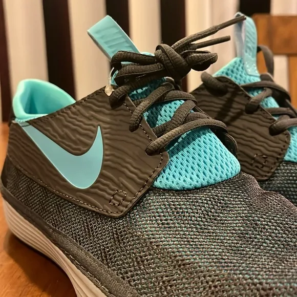 Nike Solarsoft Water shoes sneakers new 555301 040 Mens Size 9