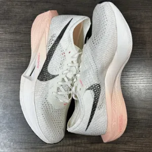 Nike White and Pink Athletic Shoes with Breathable Mesh
