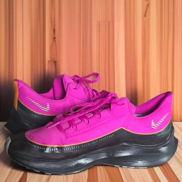 NIKE ZOOM ( 7.5 ) WMN Winflo 6 Shield Fire Pink Reflective Silver CT1589 600