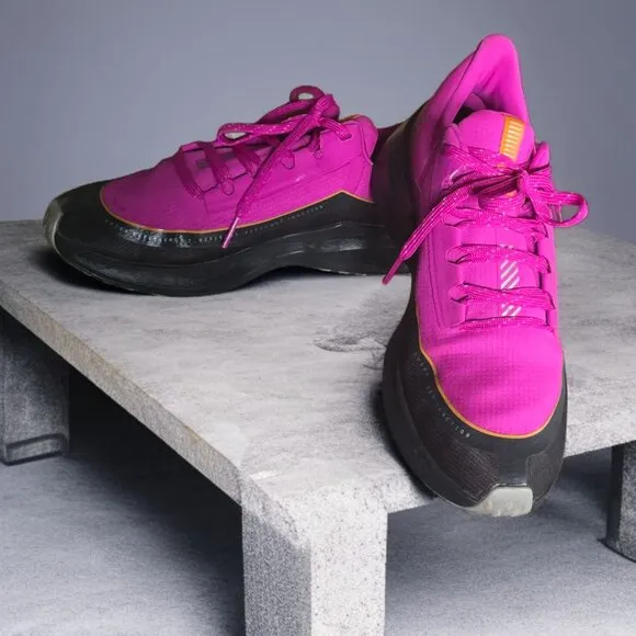 NIKE ZOOM ( 7.5 ) WMN Winflo 6 Shield Fire Pink Reflective Silver CT1589 600