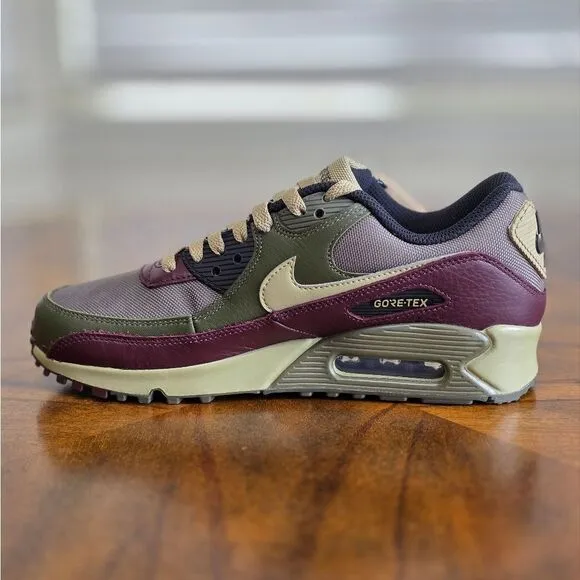 Nike Air Max 90 Gore-Tex Shoes Women's 7.5 Medium Olive Green Maroon FD5810-200