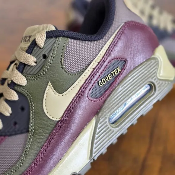 Nike Air Max 90 Gore-Tex Shoes Women's 7.5 Medium Olive Green Maroon FD5810-200