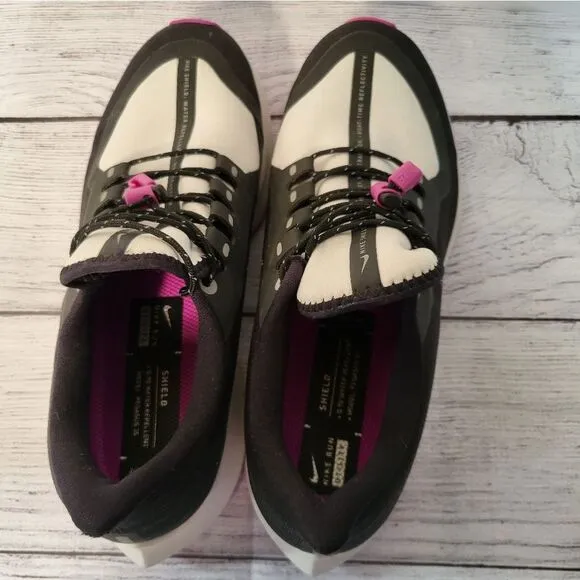 NIKE Run Utility Water Repellent Shield Pegasus‎ 35 Workout Athletic Shoes