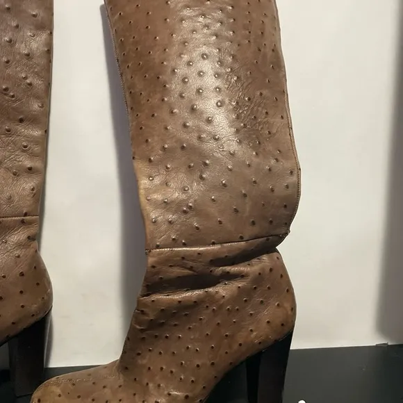 Nine West Ostrich Skin Boots Size 6m Tall Boots Panel At Bottom Missing Zip Up