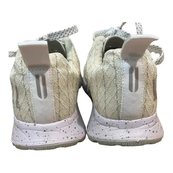 NoBull Matrix Trail Runner off white cream athletic shoes size 7