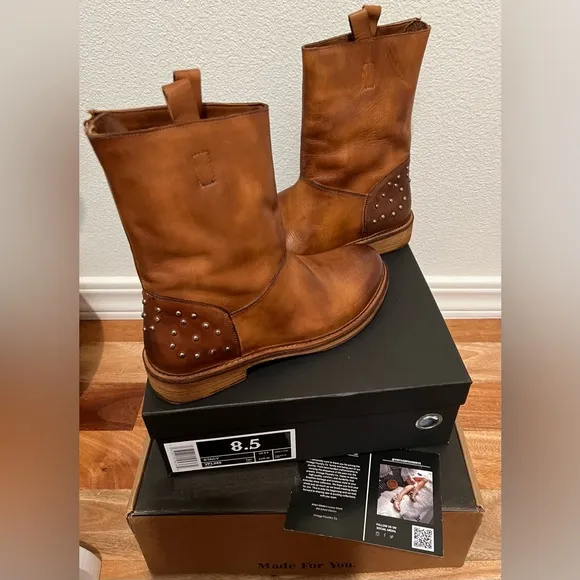 NWB Vintage Foundry Tan, Leather, Stacy Boot