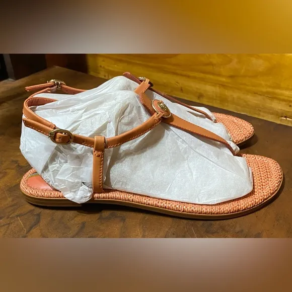 NWOB SAM EDELMAN LEATHER THONG SANDALS SIZE 8.5