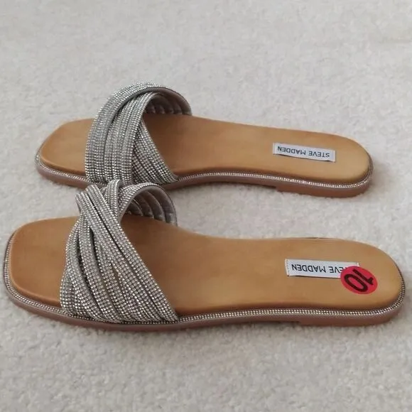 NWOB STEVE MADDEN Vanilly Crystal Diamond Slide Sandals Rhinestone Flop Flops