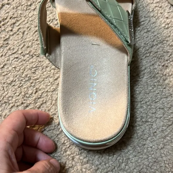 NWOB Vionic Brandie Platform Slip On Slide Sandals Celery Green White Sz 9 Wedge