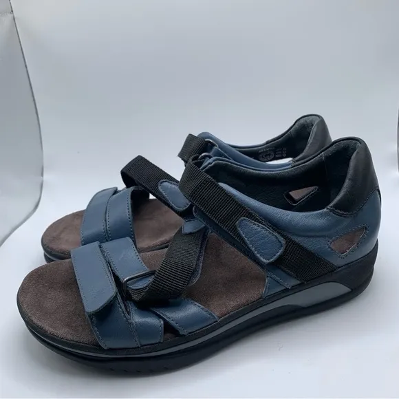 NWOB Wolky Women's Desh Sandal blue leather sandals comfort size 38 US 7.5 1083