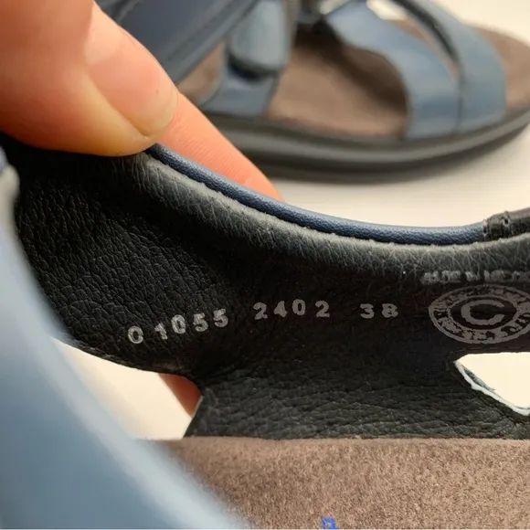 NWOB Wolky Women's Desh Sandal blue leather sandals comfort size 38 US 7.5 1083