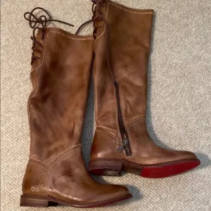 NWOT BedStu Manchester tall boots in tan rustic
