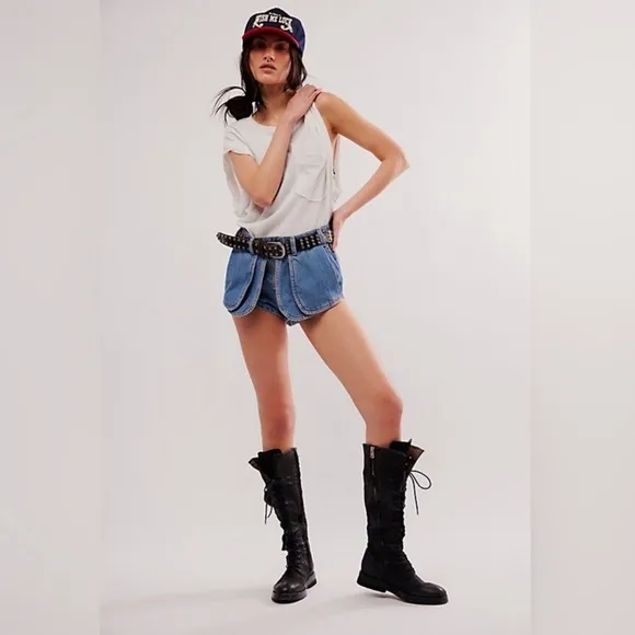 NWOT Free People Prince Street Denim Micro Shorts Size 30