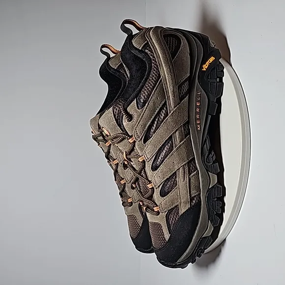 NWOT Merrell Moab 2 Ventilator Hiking Shoes Trail Performance Leather‎ Walnut 12