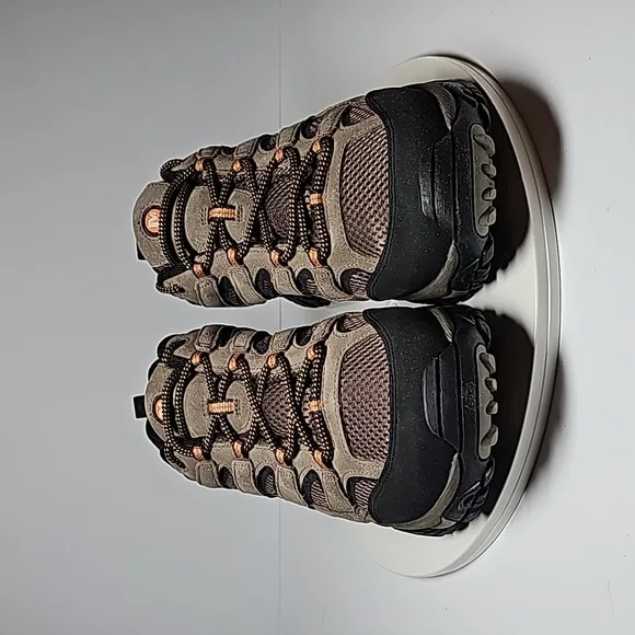 NWOT Merrell Moab 2 Ventilator Hiking Shoes Trail Performance Leather‎ Walnut 12