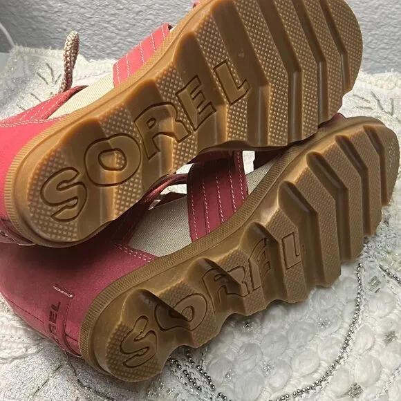 NWOT Sorel Joanie II Sandals