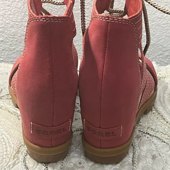 NWOT Sorel Joanie II Sandals