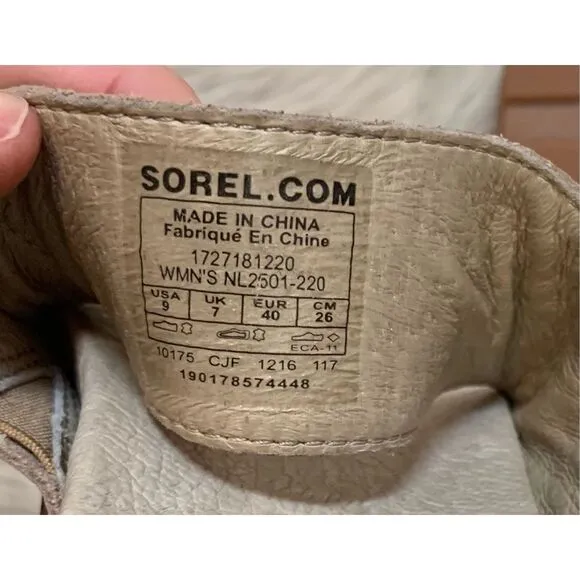 NWOT  Sorel Torpeda Slide Il leather sandals size 9