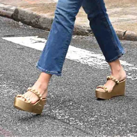 NWOT.  The sexiest most comfortable summer sandals ever!!!