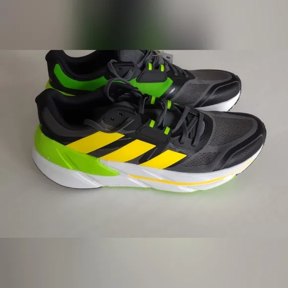 NWT Adidas Adistar men's running shoe