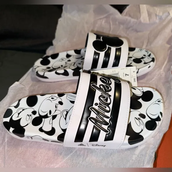 NWT- Adidas x Disney Adilette Comfort Comfort Slide GW1057