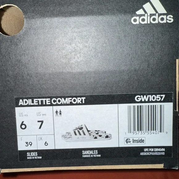 NWT- Adidas x Disney Adilette Comfort Comfort Slide GW1057