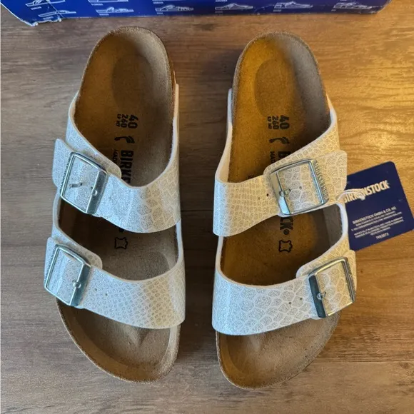 NWT Birkenstock Arizona Sandals in Shiny Magic Snake Print