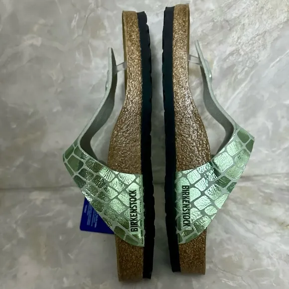 NWT - Birkenstock Gizeh Gator Gleam Green Comfort Thong Sandal Size 10