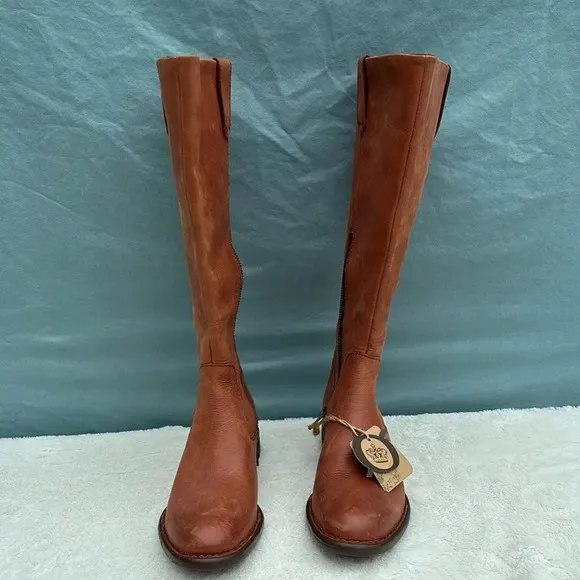 NWT BORN SHAUNIE LEATHER TALL KNEE RIDING BOOTS IN BROWN WOMEN'S SIZE 6.5 NEW