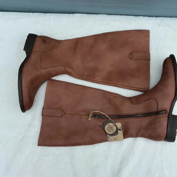 NWT BORN SHAUNIE LEATHER TALL KNEE RIDING BOOTS IN BROWN WOMEN'S SIZE 6.5 NEW