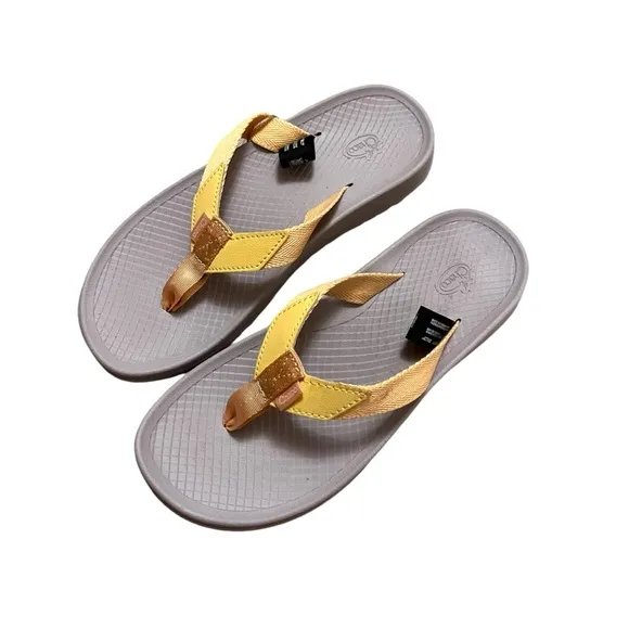 NWT Chaco sandals PEACH SHERBET LOWDOWN FLIP