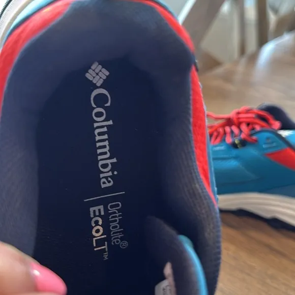 NWT Columbia Hatana Max Outdry Waterproof Men blue shoes size 7