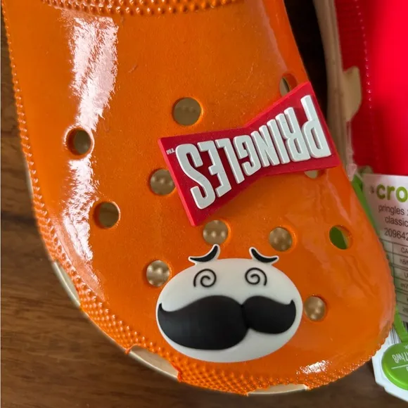 NWT Crocs Unisex-Adult Pringles X Classic Clog, red/orange, Mens 8/womens 10